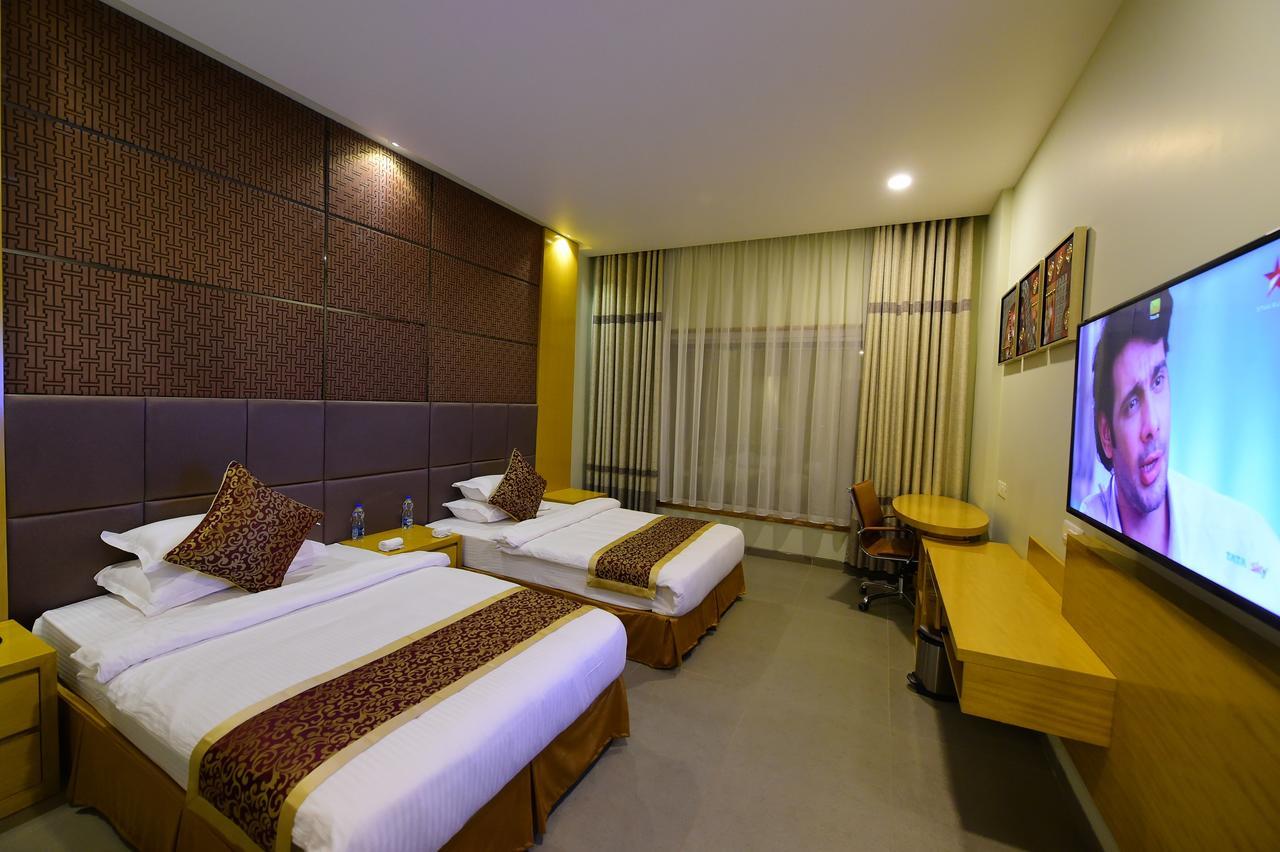 Hotel H - Sandhill Hotels Private Limited Ānand المظهر الخارجي الصورة