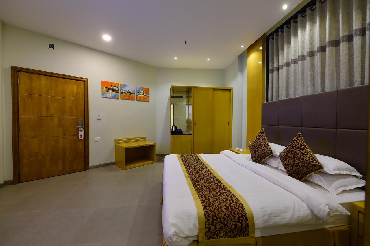 Hotel H - Sandhill Hotels Private Limited Ānand المظهر الخارجي الصورة