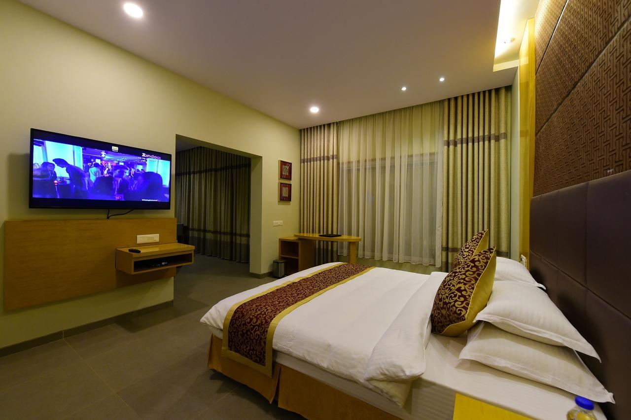 Hotel H - Sandhill Hotels Private Limited Ānand المظهر الخارجي الصورة