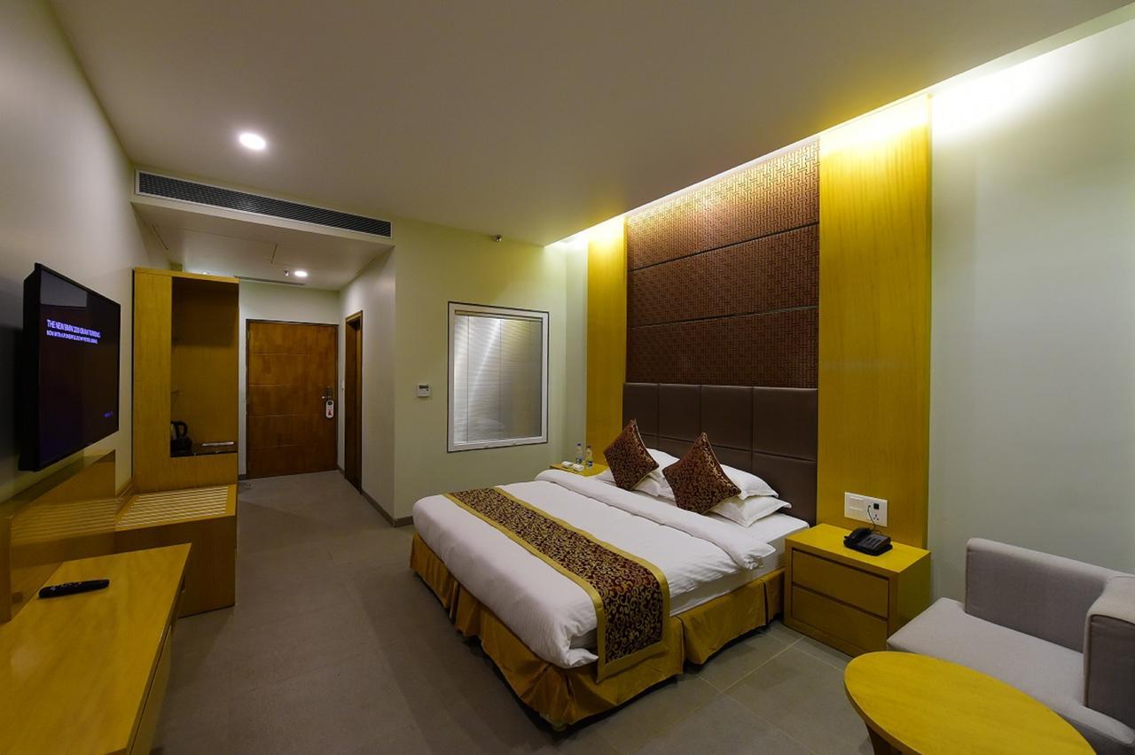 Hotel H - Sandhill Hotels Private Limited Ānand المظهر الخارجي الصورة