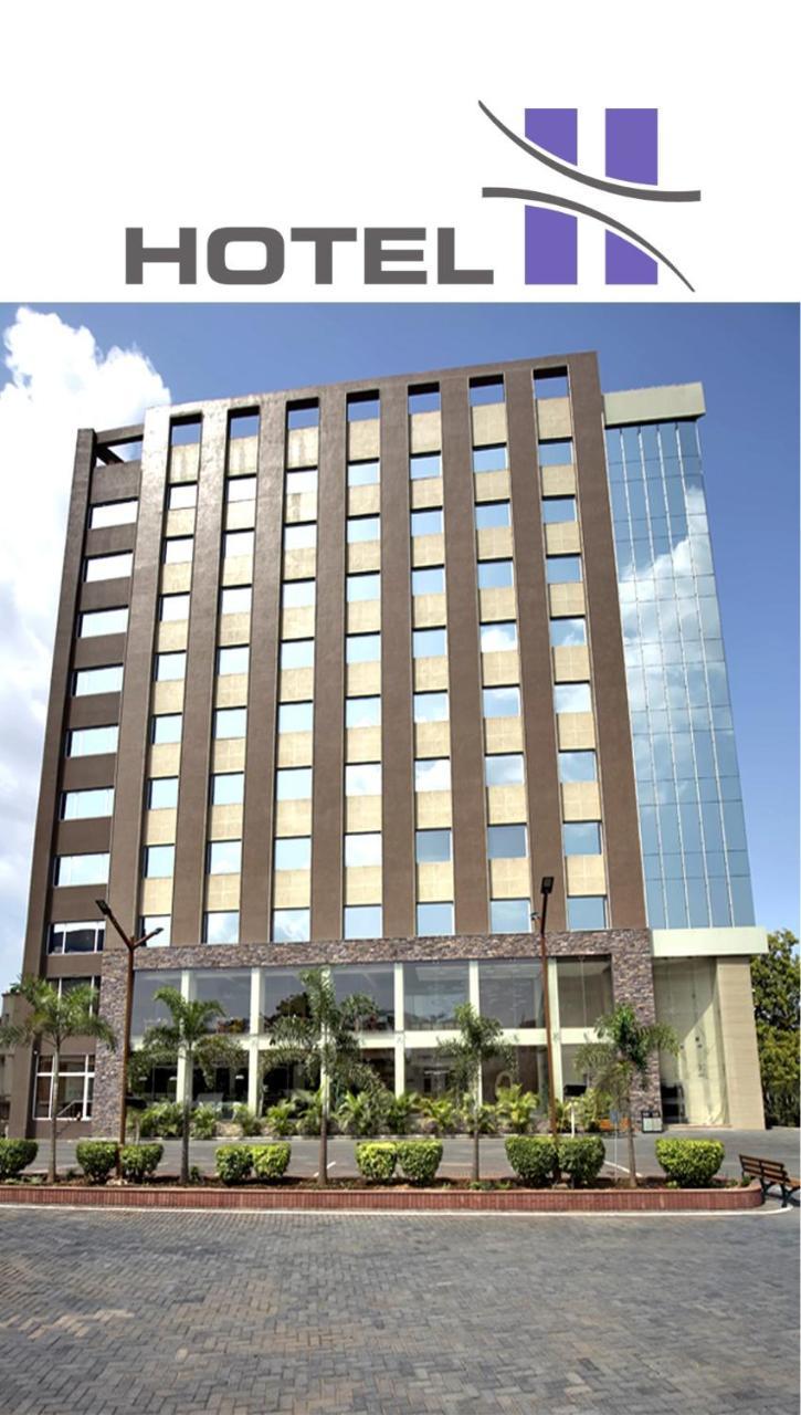 Hotel H - Sandhill Hotels Private Limited Ānand المظهر الخارجي الصورة